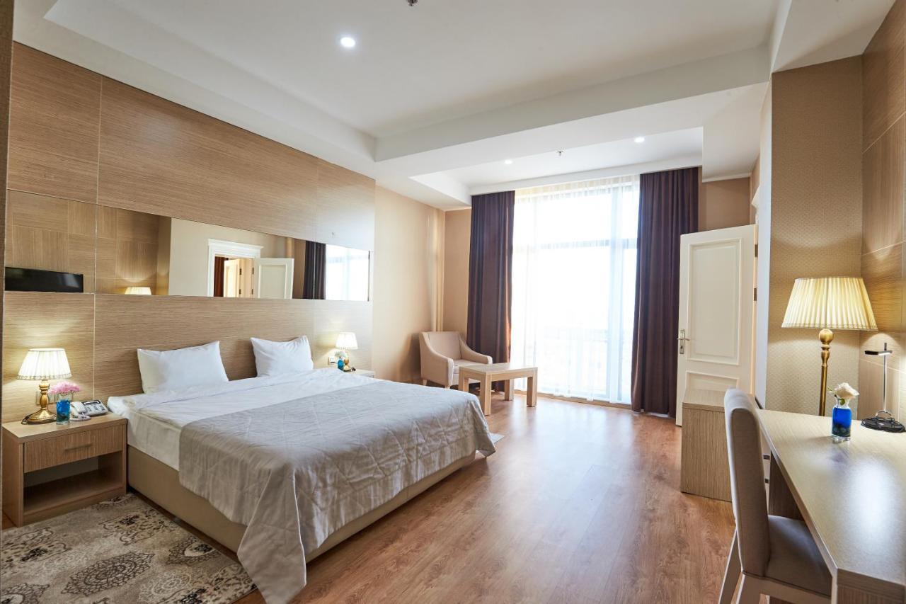 Nobel Hotel Baku Eksteriør billede